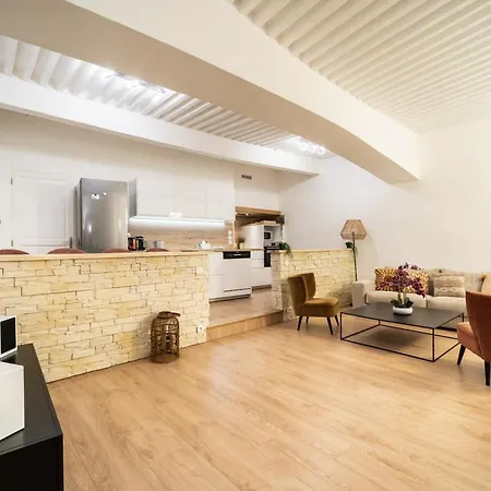 Hyper Centre Proche Gare Sauna Balcon Apartment